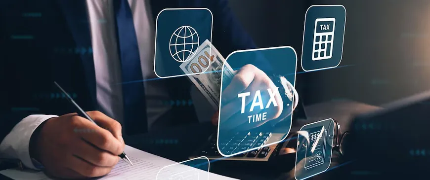 Auditor Doing Financial Auditing services in dubai